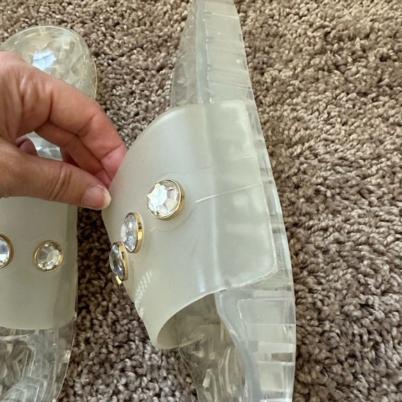 Karl Lagerfeld Tula Transparent pearl slides women’s size 9 - Picture 9 of 9